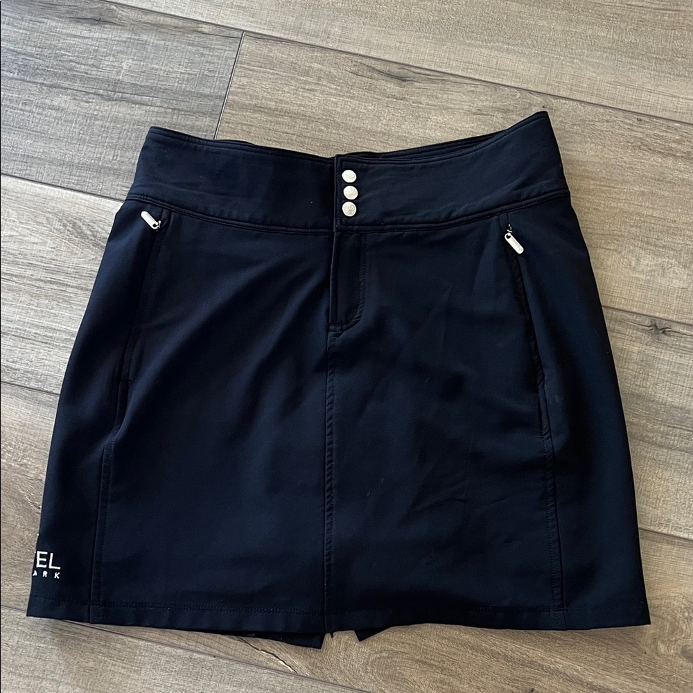 Kastel Denmark Women’s Black Skort Small